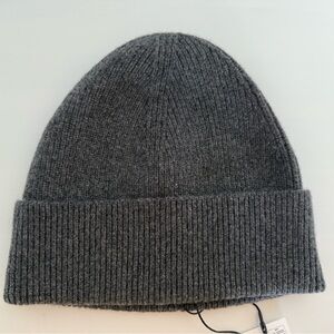 Theory Camden Beanie in Ribbed Cashmere - Grey Heather
